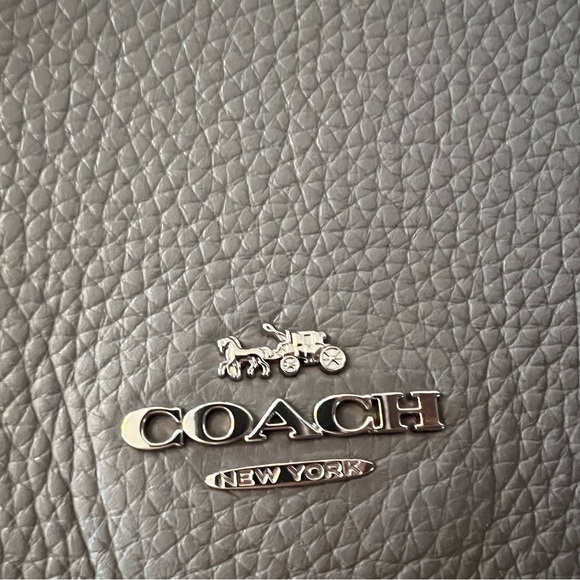 Small Granite Coach purse… New with Tags. Excellent Condition. - Picture 6 of 15